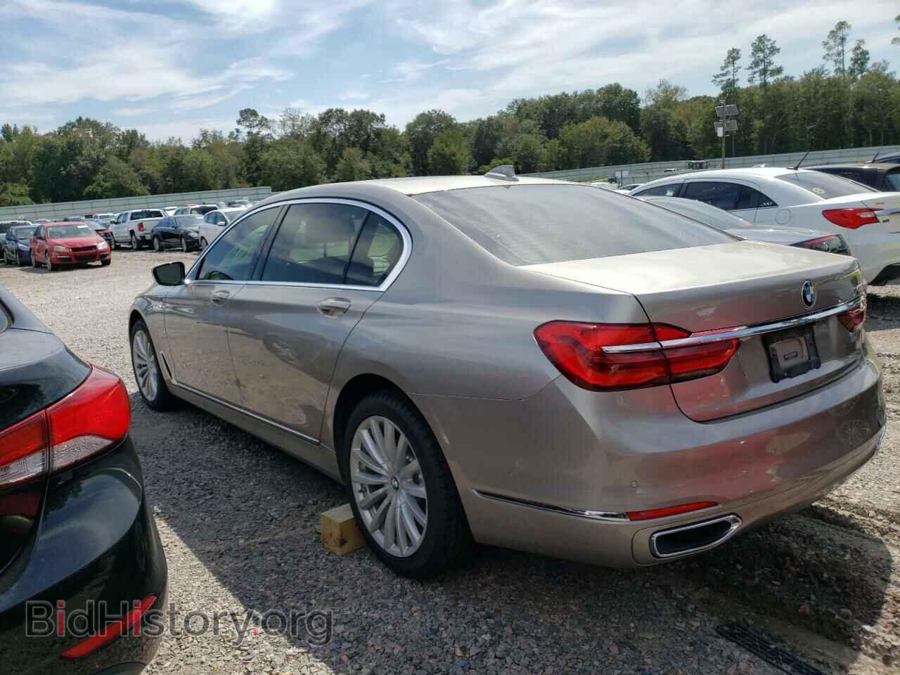 2017 BMW 7 SERIES - VIN: WBA7E2C39HG740700 - Фото 2