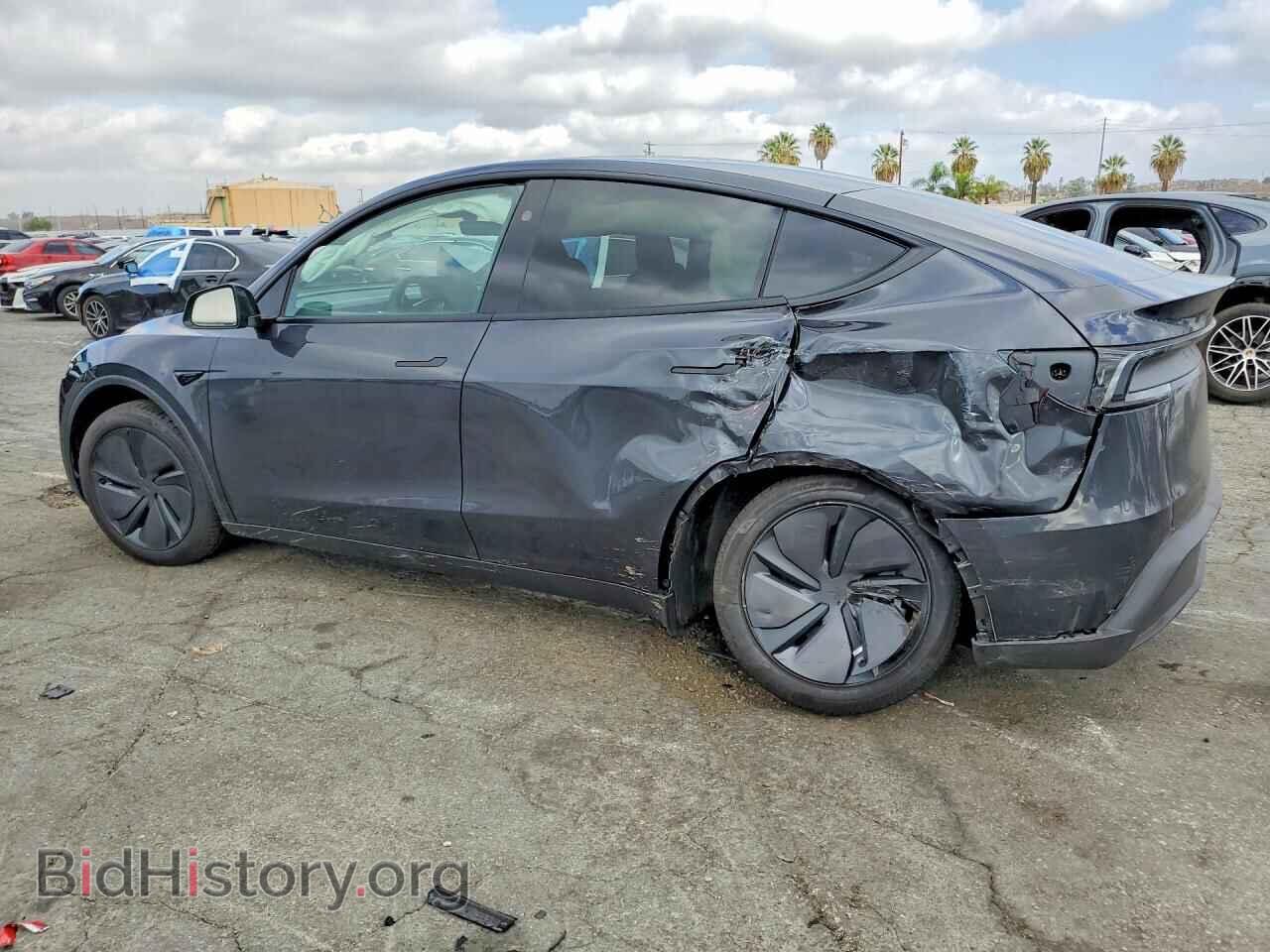 2026 TESLA MODEL Y - VIN: 7SAYGDED4TF680477 - Photo 2