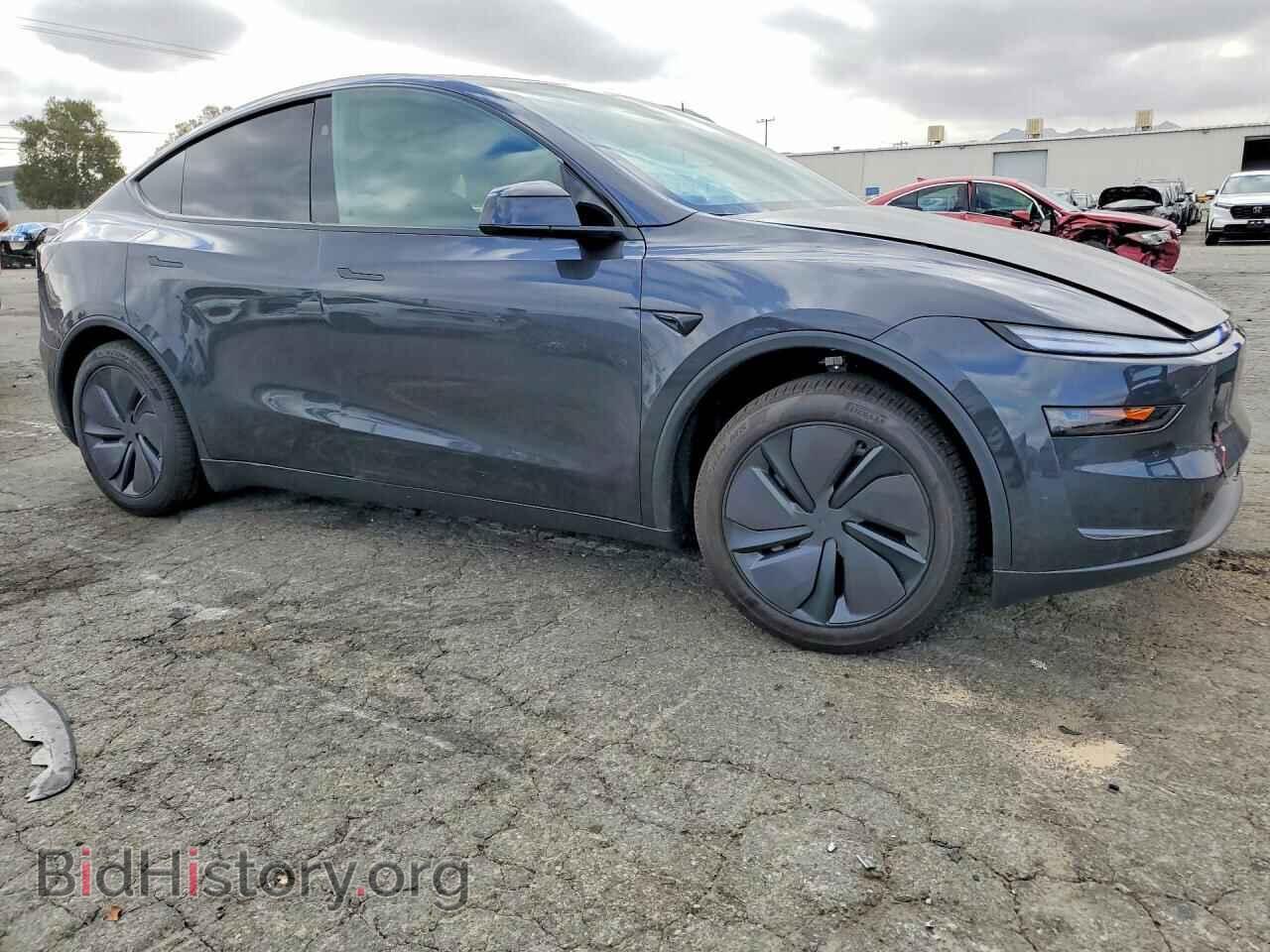 2026 TESLA MODEL Y - VIN: 7SAYGDED4TF680477 - Photo 4