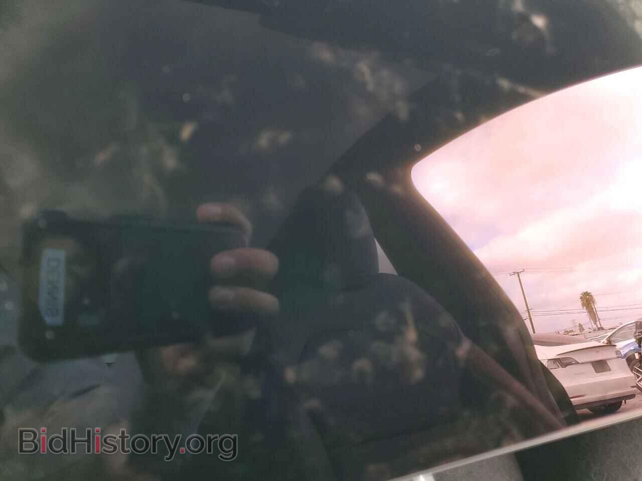 2026 TESLA MODEL Y - VIN: 7SAYGDED4TF680477 - Photo 9