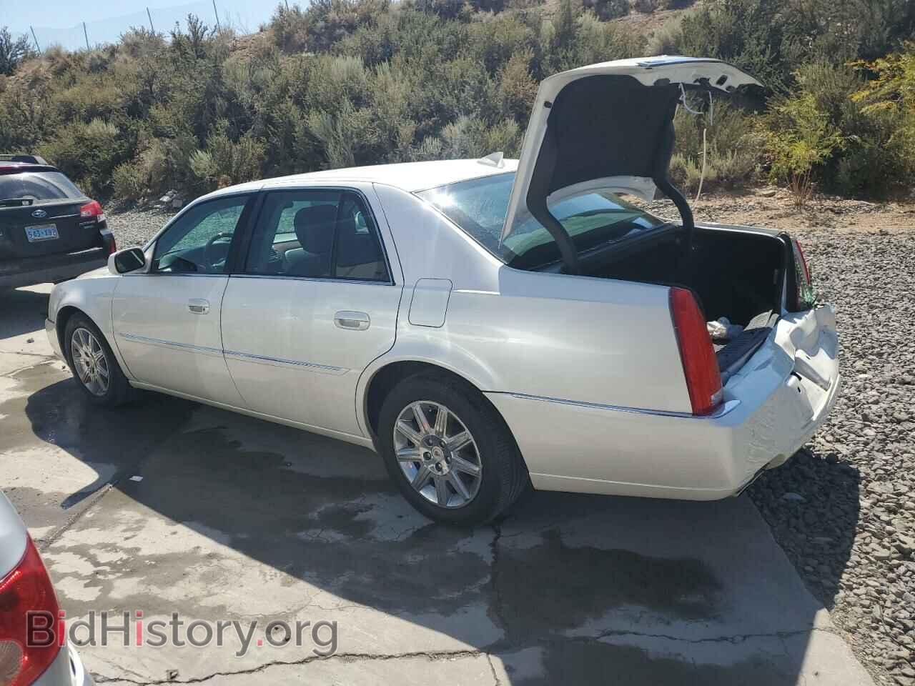 2011 CADILLAC DTS - VIN: 1G6KH5E64BU125447 - Фото 2