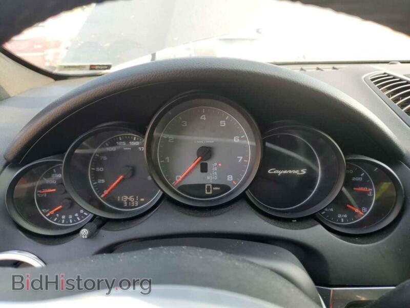 2011 Porsche CAYENNE (VIN WP1AB2A25BLA42819) — photo 9 of 13
