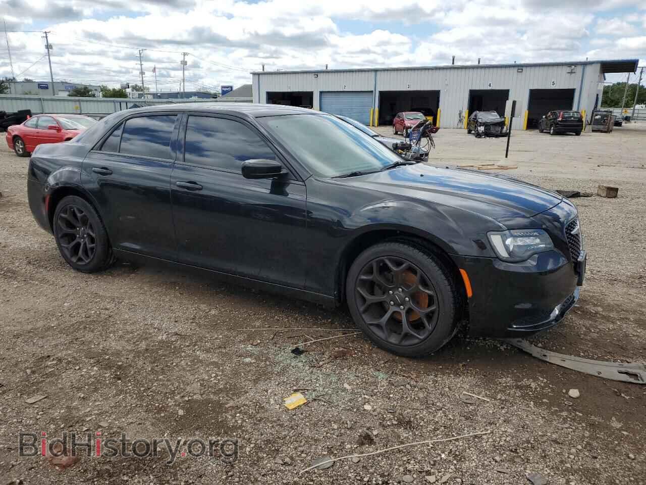 2019 CHRYSLER 300 - VIN: 2C3CCAAG0KH727101 - Фото 4
