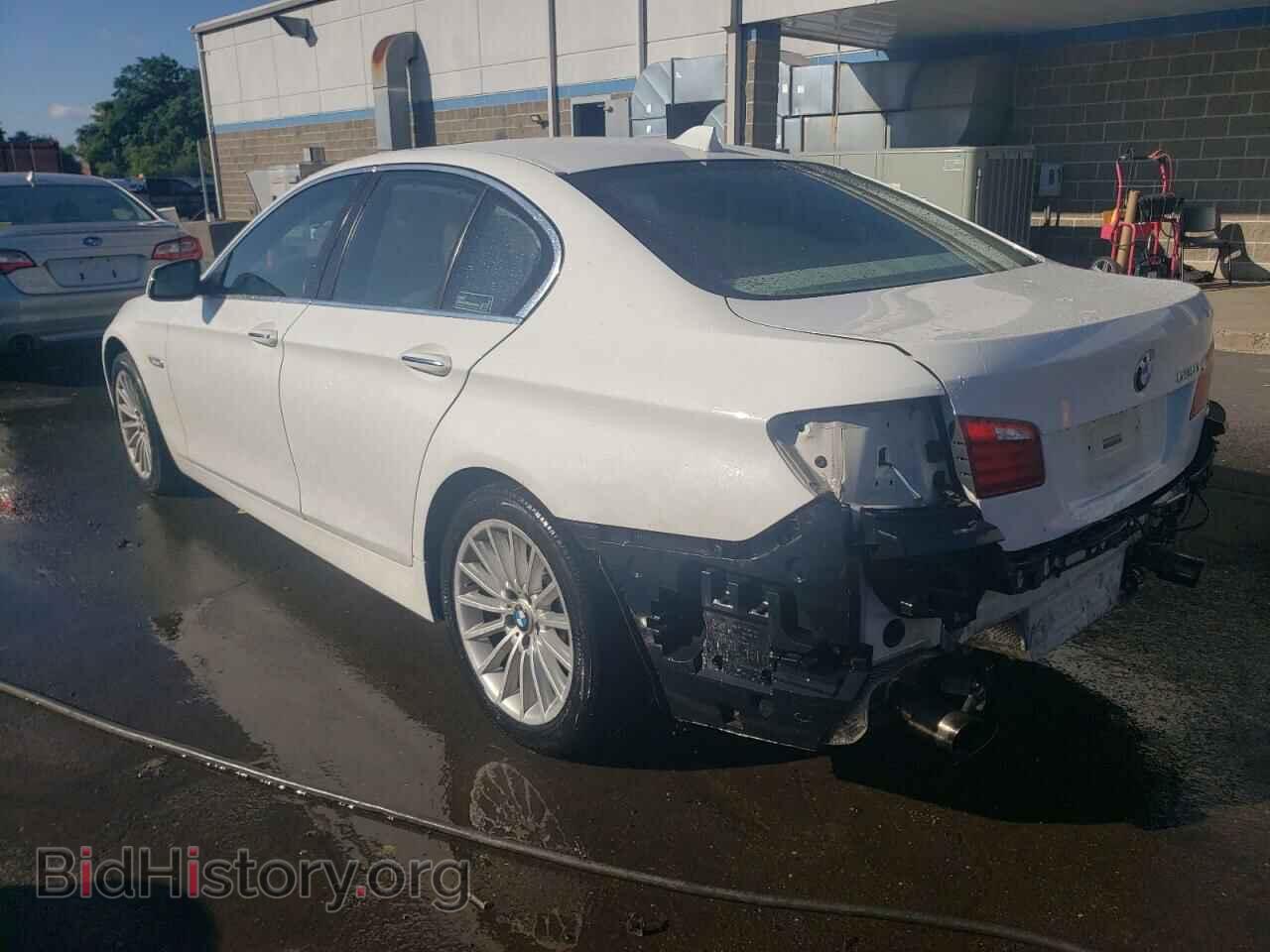 2011 BMW 5 SERIES - VIN: WBAFR7C55BC605436 - Фото 2