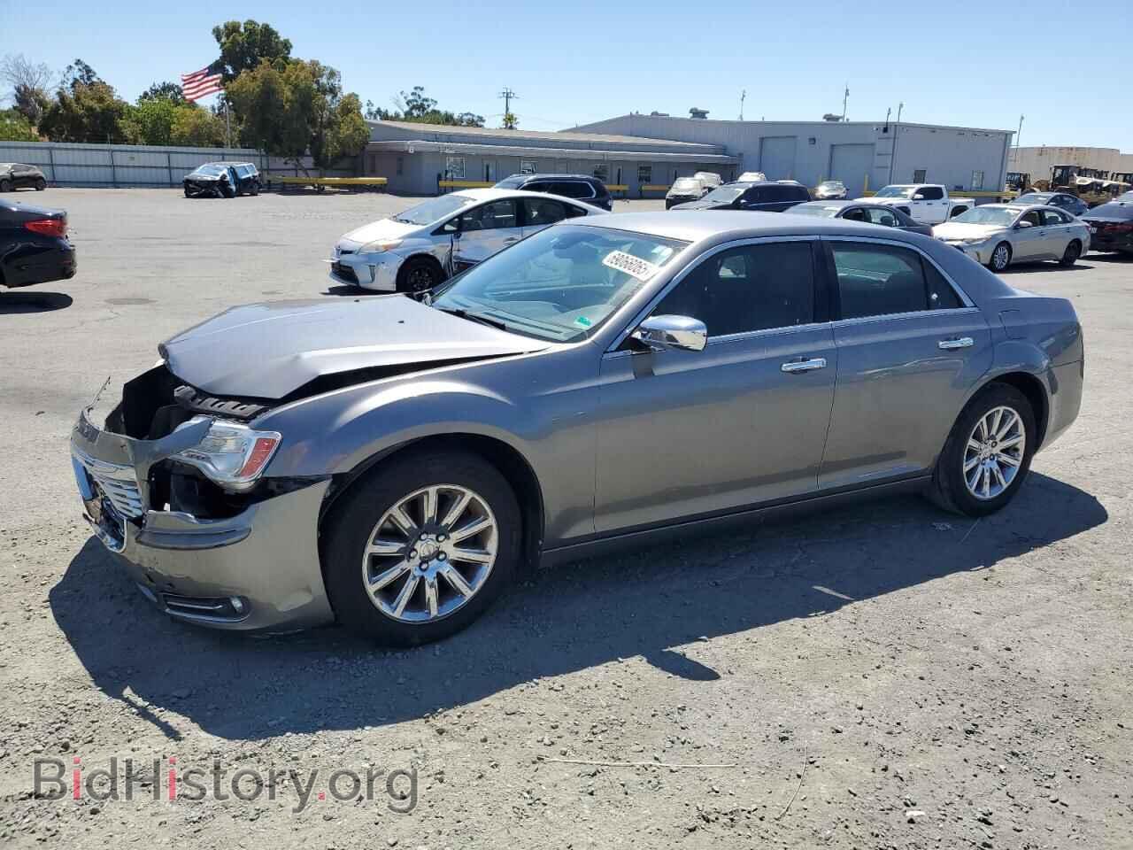 Photo 2C3CA6CT9BH585344 - CHRYSLER 300 2011