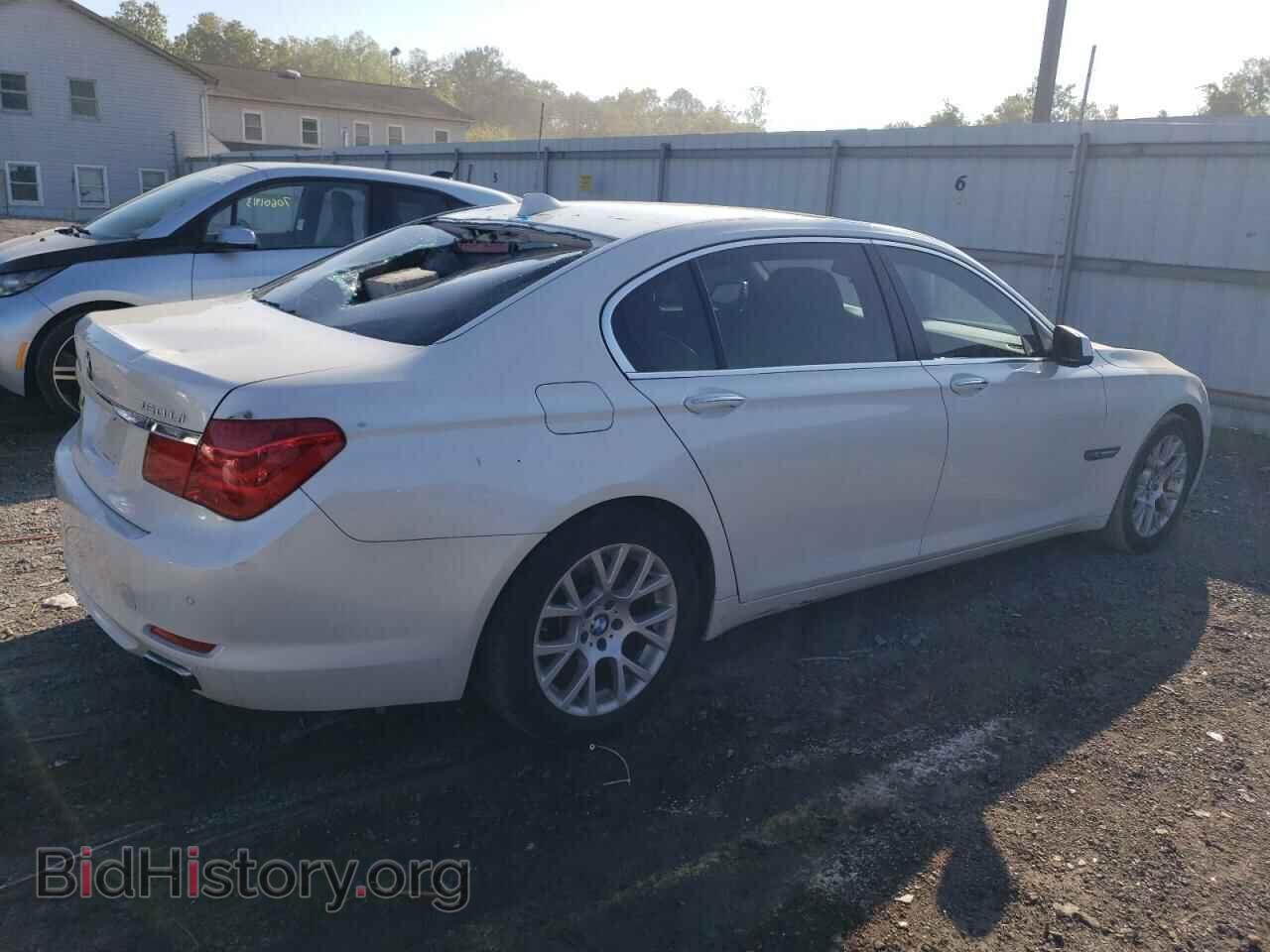 2011 BMW 7 SERIES - VIN: WBAKC8C53BC431940 - Фото 3
