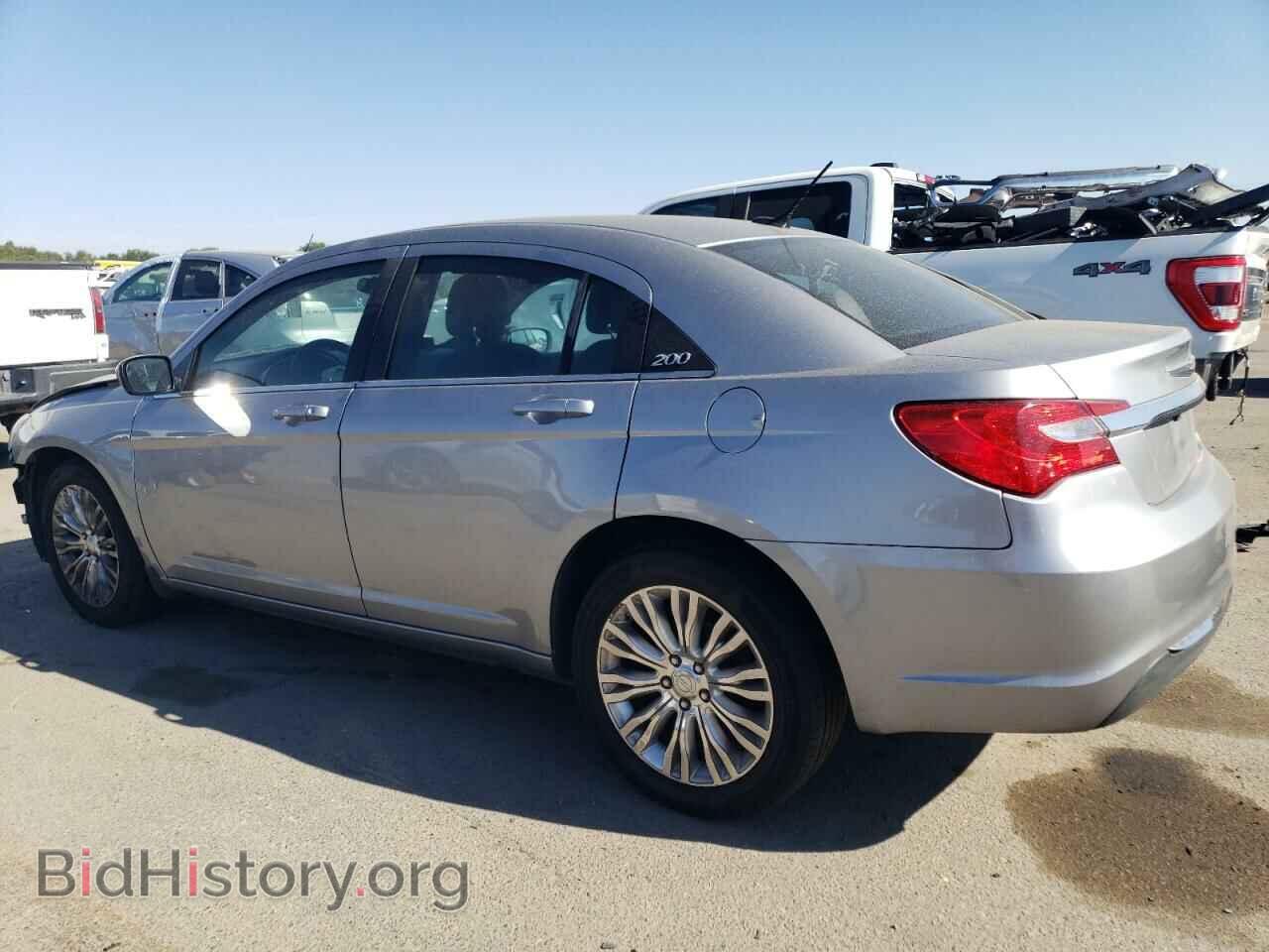 2013 CHRYSLER 200 - VIN: 1C3CCBAB5DN671838 - Фото 2