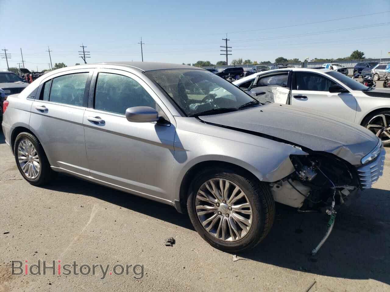 2013 CHRYSLER 200 - VIN: 1C3CCBAB5DN671838 - Фото 4