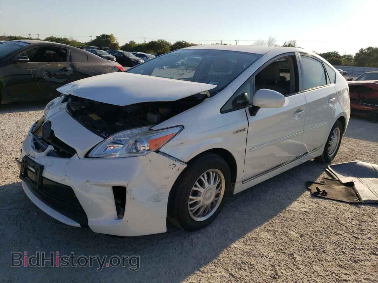 Фотография JTDKN3DUXE0367875 - TOYOTA PRIUS 2014