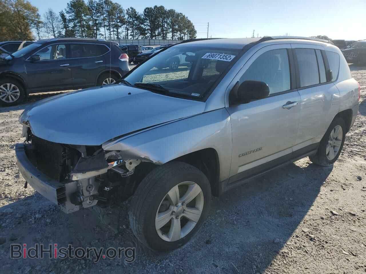 Photo 1J4NT1FA0BD288000 - JEEP COMPASS 2011