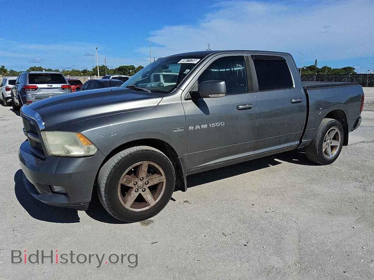 Photo 1D7RB1CT5BS686109 - DODGE All Models 2011