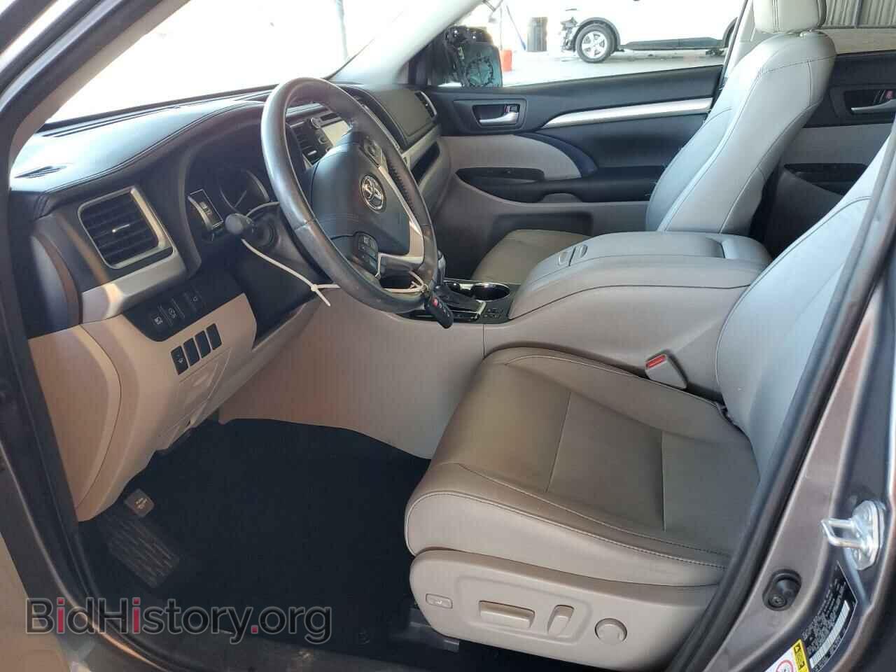 2017 TOYOTA HIGHLANDER - VIN: 5TDKZRFH8HS512131 - Фото 7