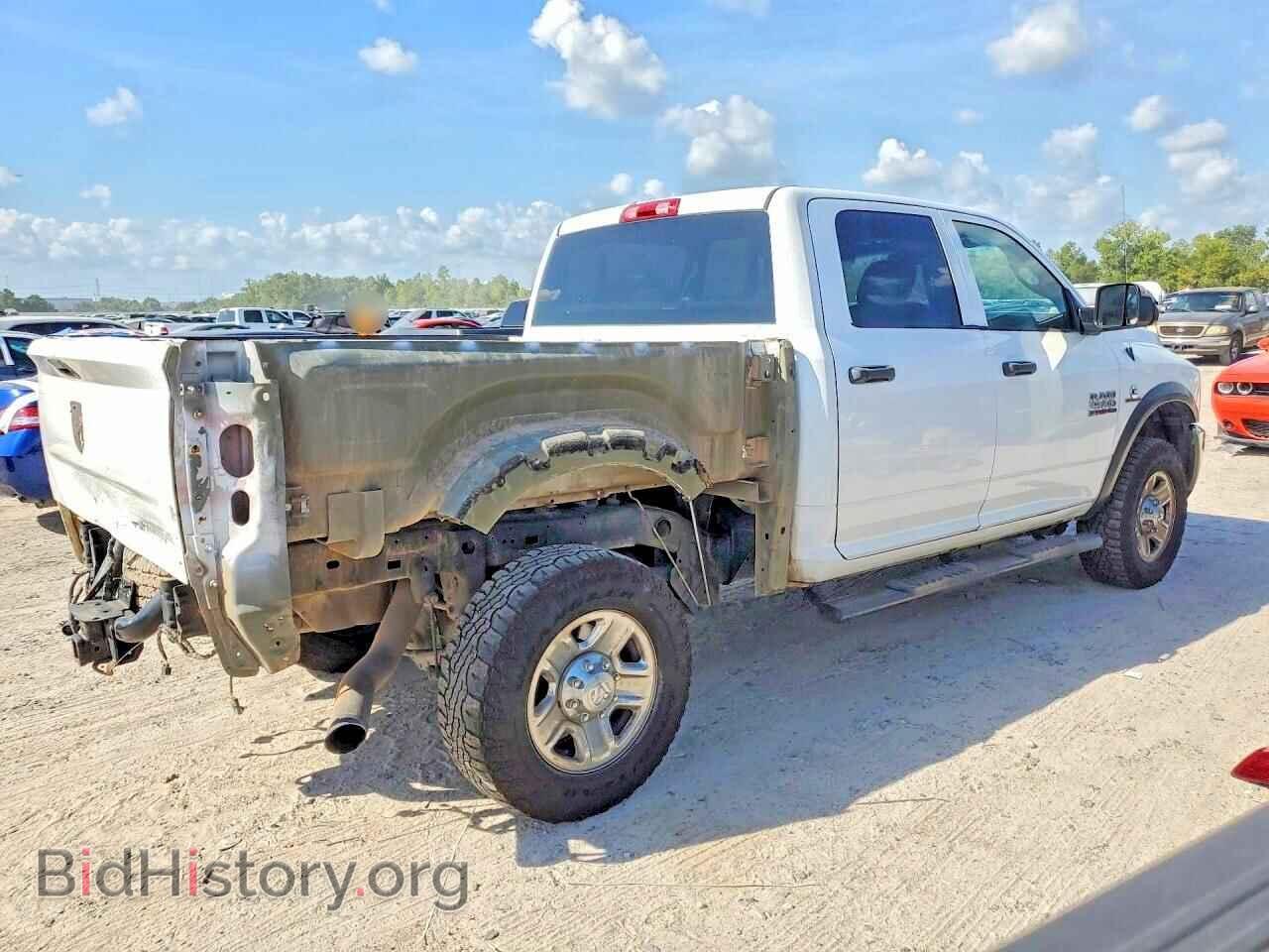 2018 RAM 2500 - VIN: 3C6UR5CL7JG315473 - Photo 3