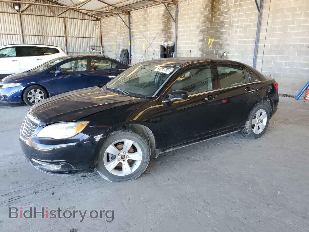 Фотография 1C3CCBBBXDN766099 - CHRYSLER 200 2013