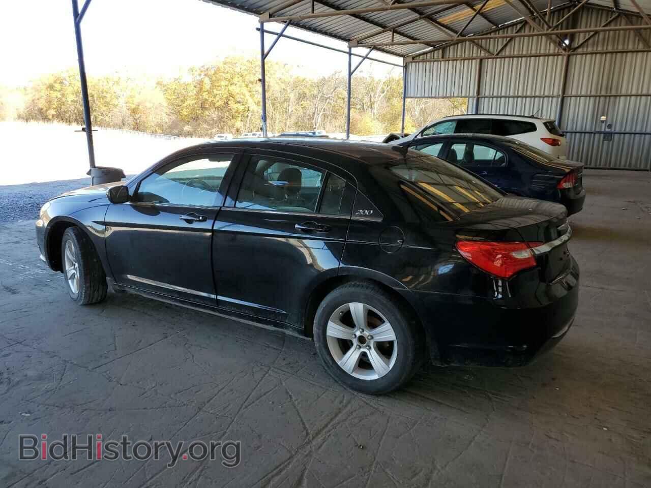 2013 CHRYSLER 200 - VIN: 1C3CCBBBXDN766099 - Фото 2