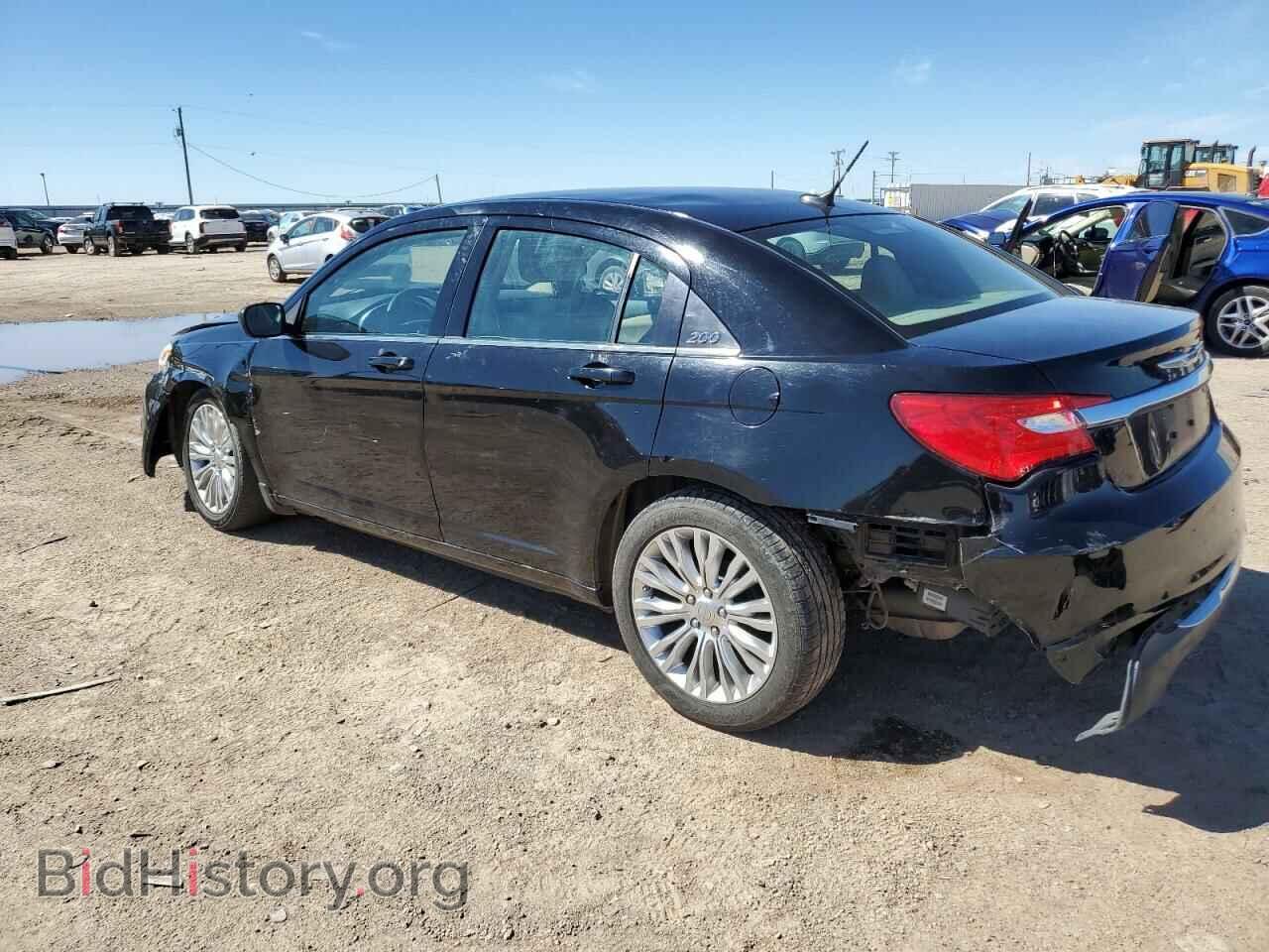 2013 CHRYSLER 200 - VIN: 1C3CCBAB5DN670771 - Photo 2