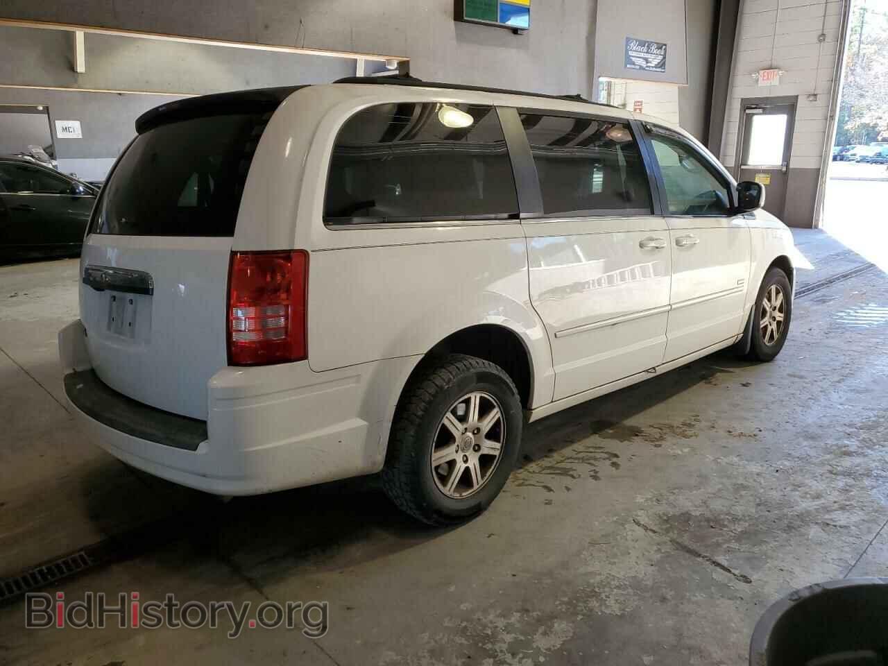 2008 CHRYSLER MINIVAN - VIN: 2A8HR54PX8R744678 - Фото 3