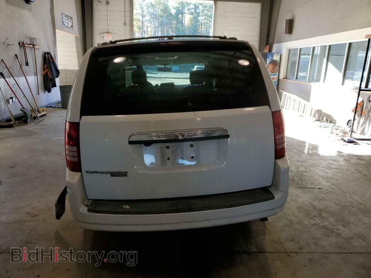 2008 CHRYSLER MINIVAN - VIN: 2A8HR54PX8R744678 - Фото 6