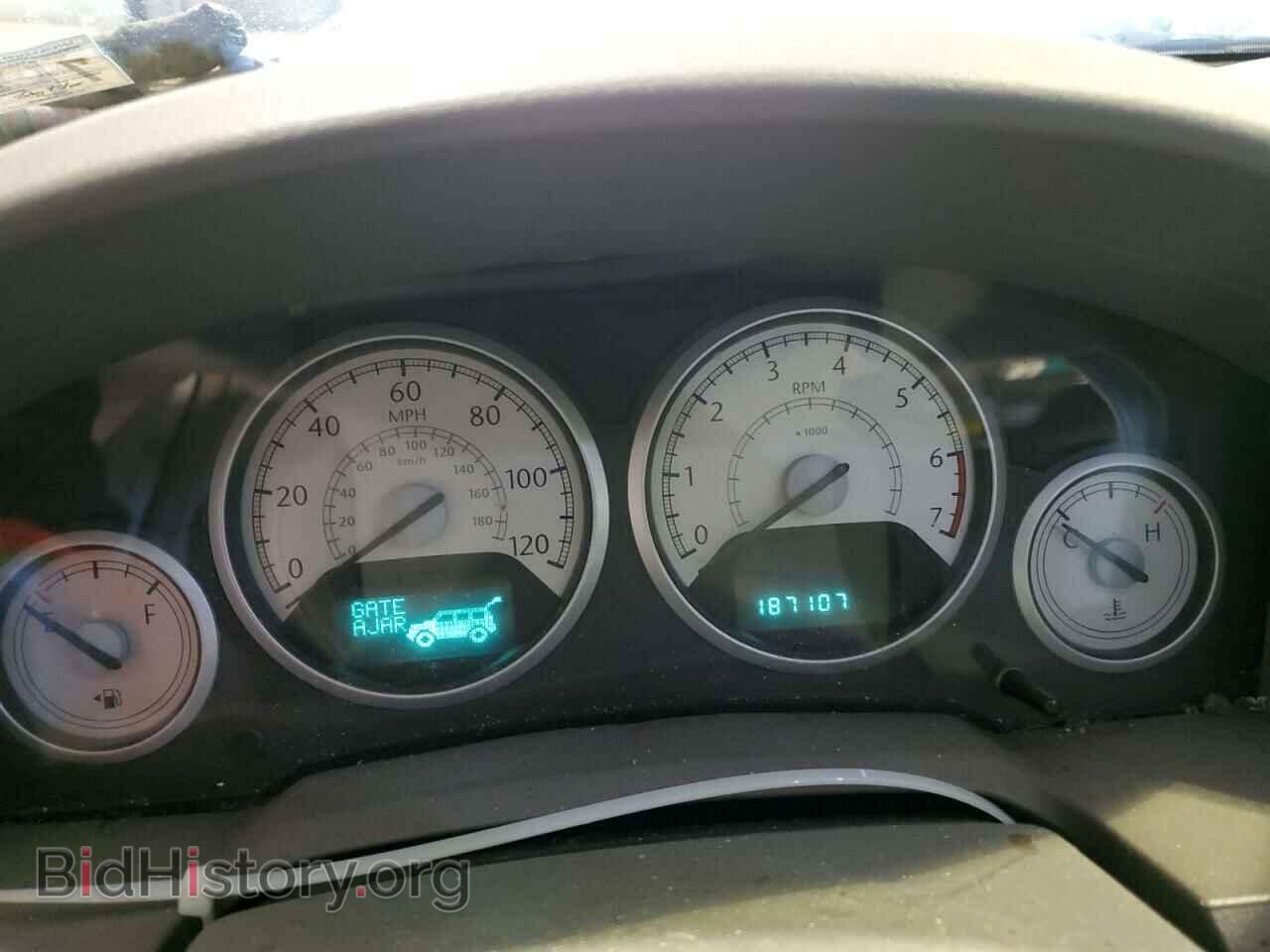 2008 CHRYSLER MINIVAN - VIN: 2A8HR54PX8R744678 - Фото 9