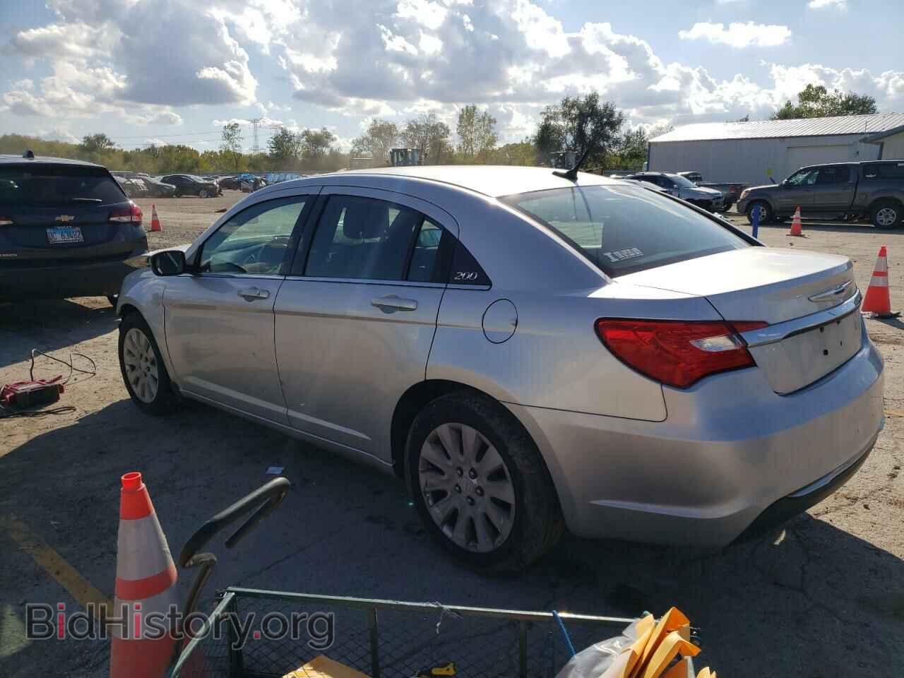 2011 CHRYSLER 200 - VIN: 1C3BC4FB5BN521502 - Фото 2