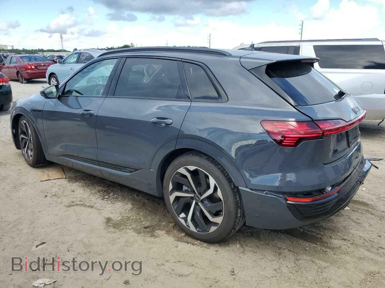 2024 AUDI Q8 E-TRON - VIN: WA15AAGE0RB060883 - Фото 2