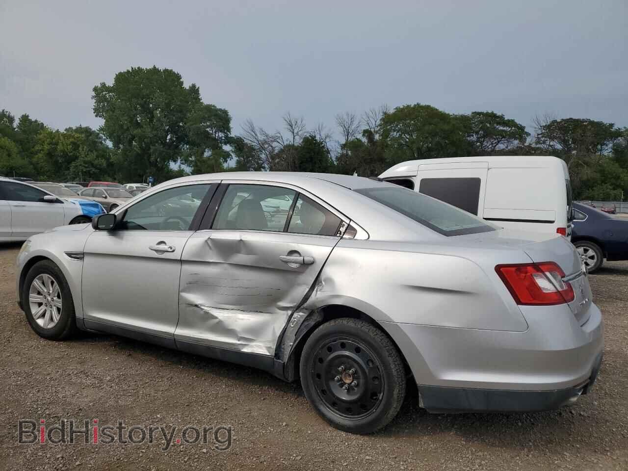 2011 FORD TAURUS - VIN: 1FAHP2DW4BG185579 - Photo 2