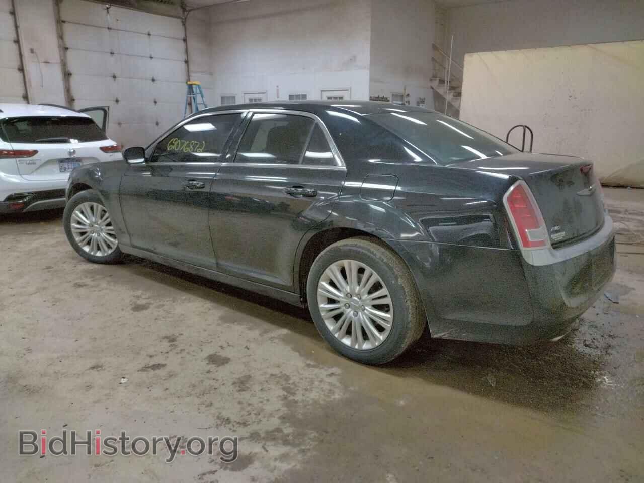 2013 CHRYSLER 300 - VIN: 2C3CCARG0DH585775 - Фото 2