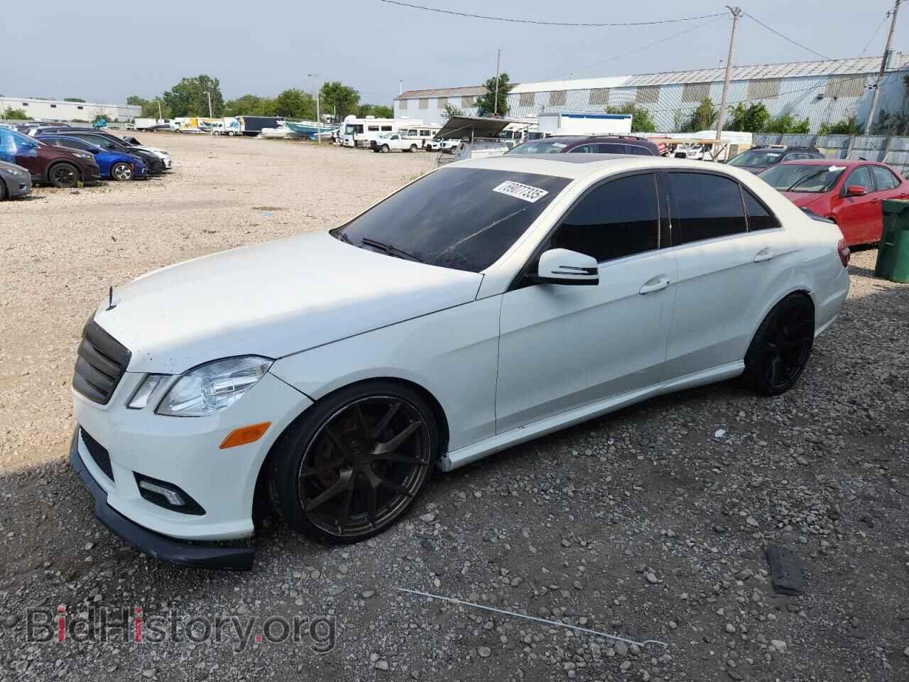 Photo WDDHF8HB8BA480295 - MERCEDES-BENZ E-CLASS 2011
