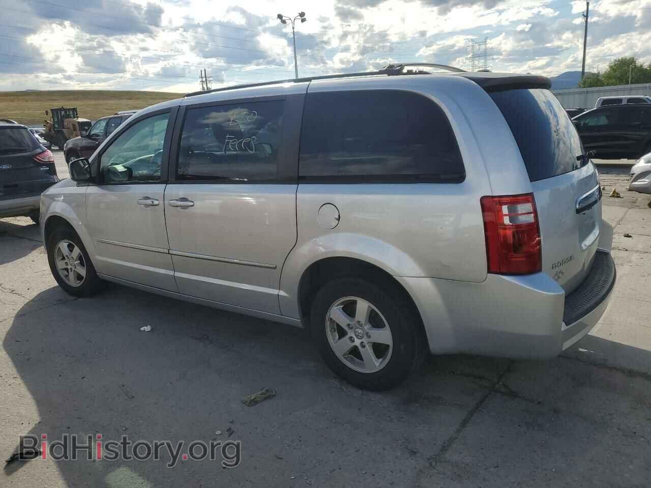2010 DODGE CARAVAN - VIN: 2D4RN5D15AR251535 - Фото 2