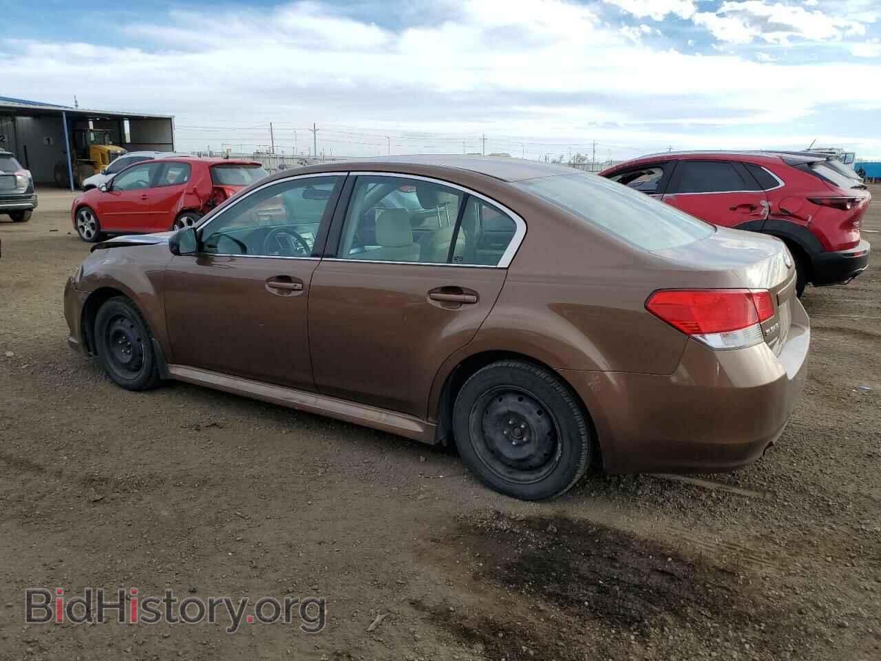 2011 SUBARU LEGACY - VIN: 4S3BMBA63B3230077 - Фото 2