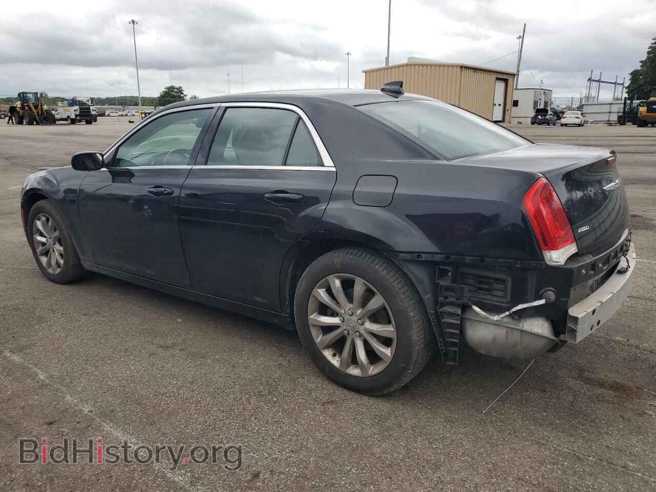 2015 CHRYSLER 300 - VIN: 2C3CCARG1FH757136 - Фото 2