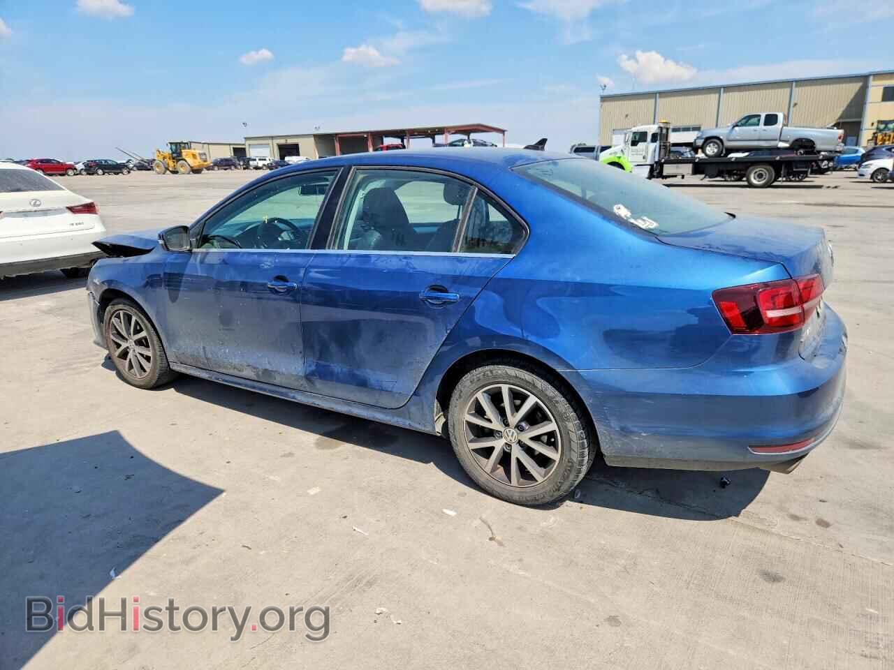 2017 VOLKSWAGEN JETTA - VIN: 3VWDB7AJ6HM293792 - Photo 2