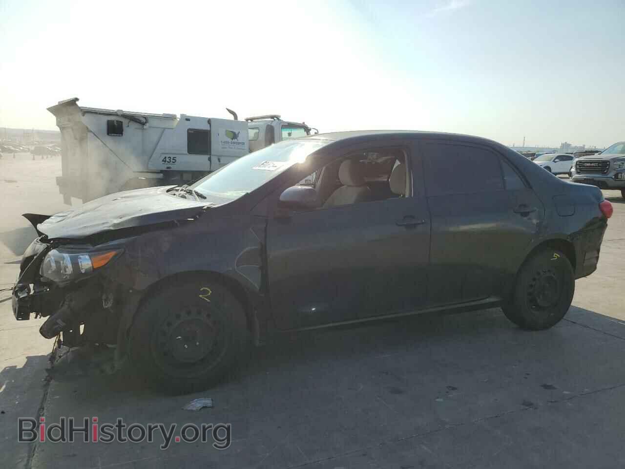 Photo 2T1BU4EE8BC600685 - TOYOTA COROLLA 2011