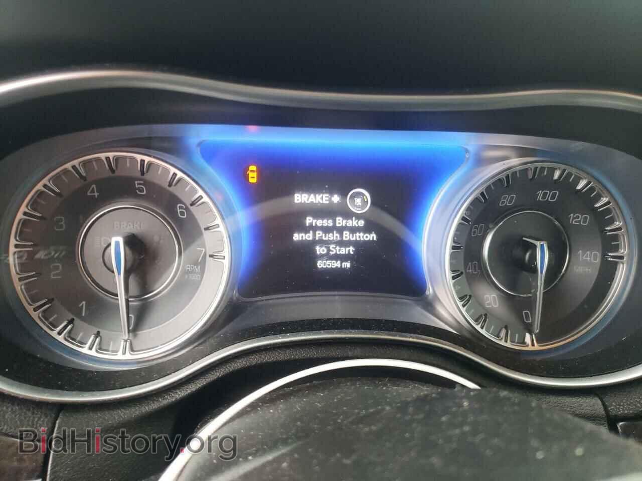 2019 CHRYSLER 300 - VIN: 2C3CCAEG9KH594882 - Фото 9