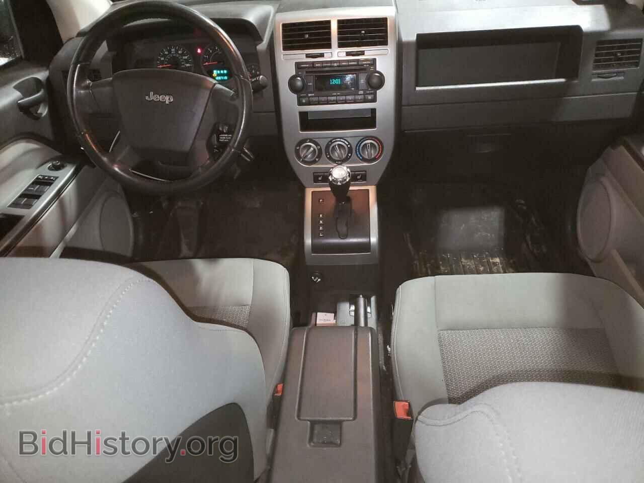 2007 JEEP COMPASS - VIN: 1J8FF47WX7D155807 - Фото 8