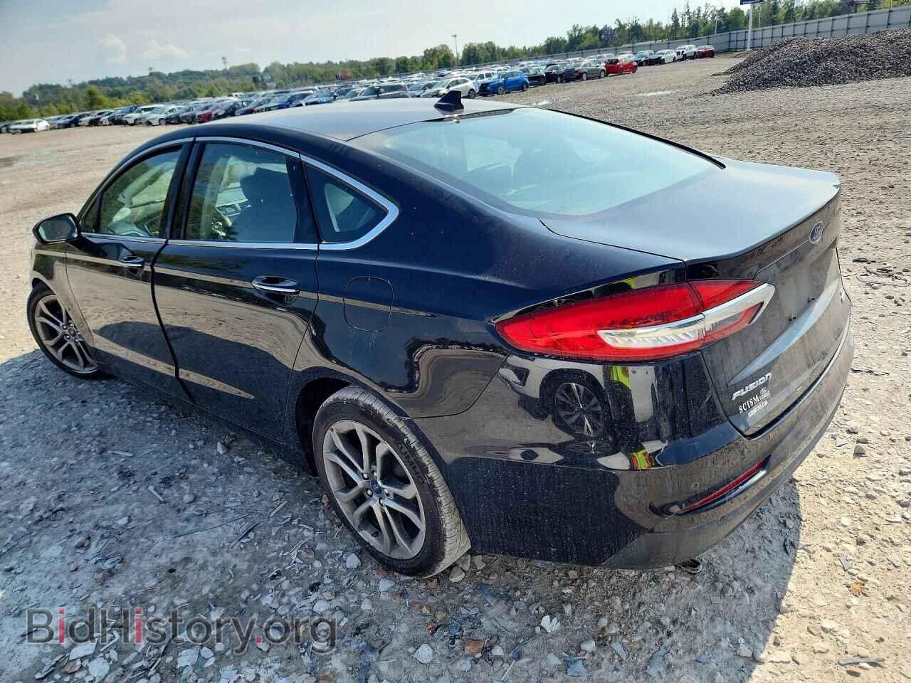 2019 Ford FUSION (VIN 3FA6P0CD6KR232017) — фото 2 из 12