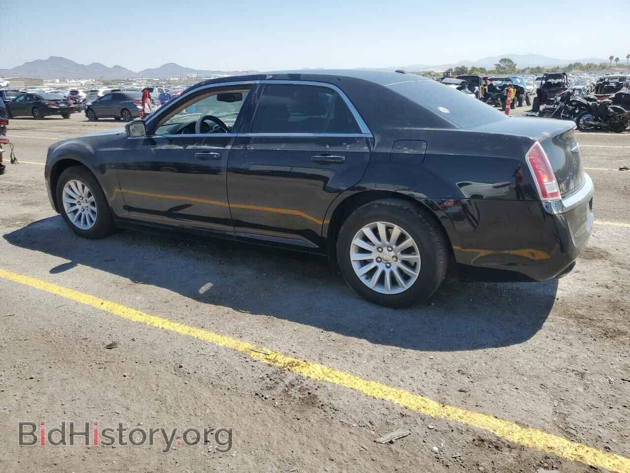 2012 CHRYSLER 300 - VIN: 2C3CCAAG4CH104663 - Фото 2