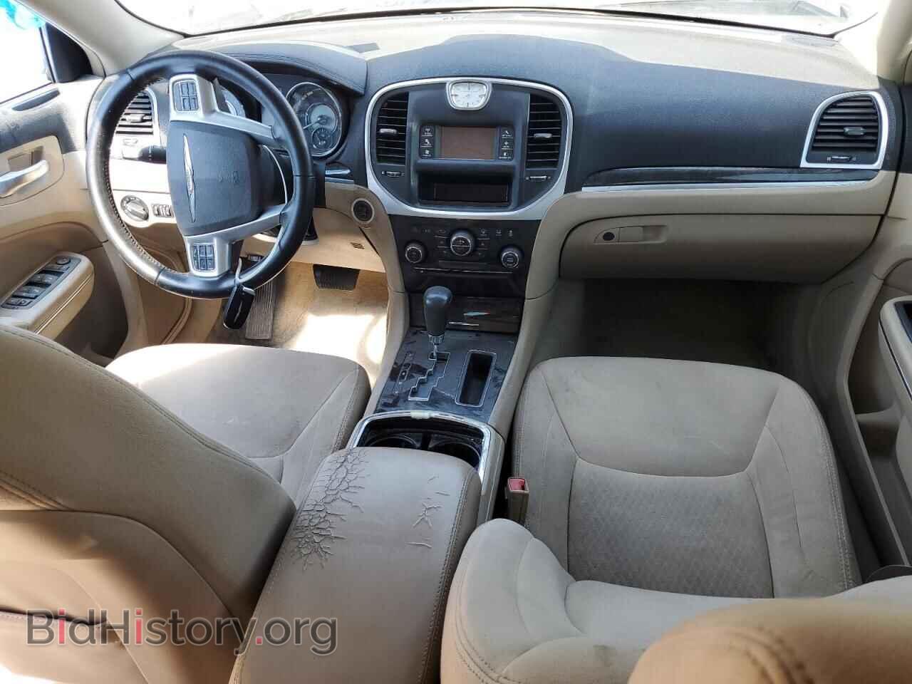 2012 CHRYSLER 300 - VIN: 2C3CCAAG4CH104663 - Фото 8