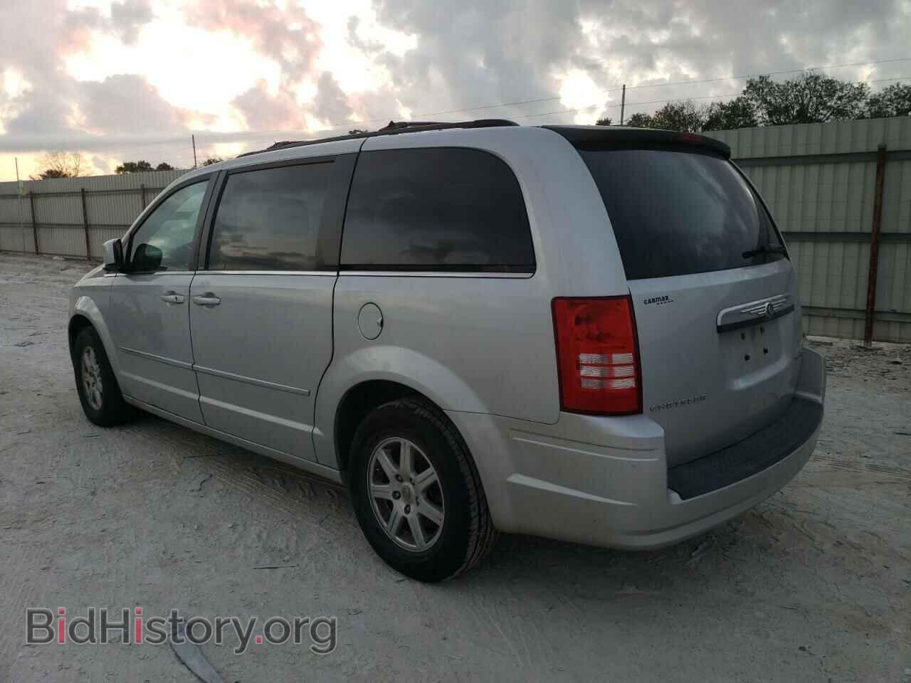 2010 CHRYSLER MINIVAN - VIN: 2A4RR5D10AR285460 - Фото 2