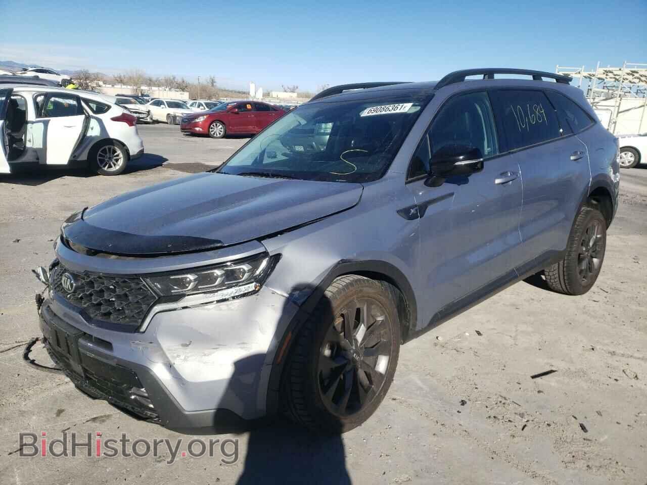 2021 KIA SORENTO - VIN: 5XYRKDLF0MG033203 - Фото 2