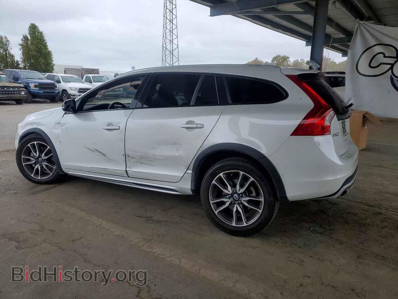 2017 VOLVO V60 - VIN: YV440MWK8H1031663 - Photo 2