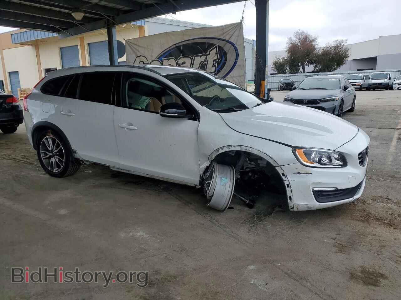 2017 VOLVO V60 - VIN: YV440MWK8H1031663 - Photo 4