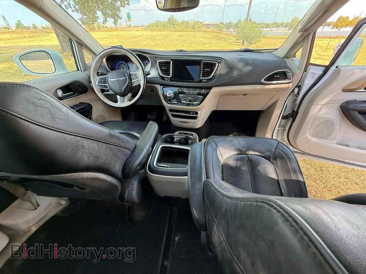 2018 CHRYSLER PACIFICA - VIN: 2C4RC1GG4JR276048 - Photo 9