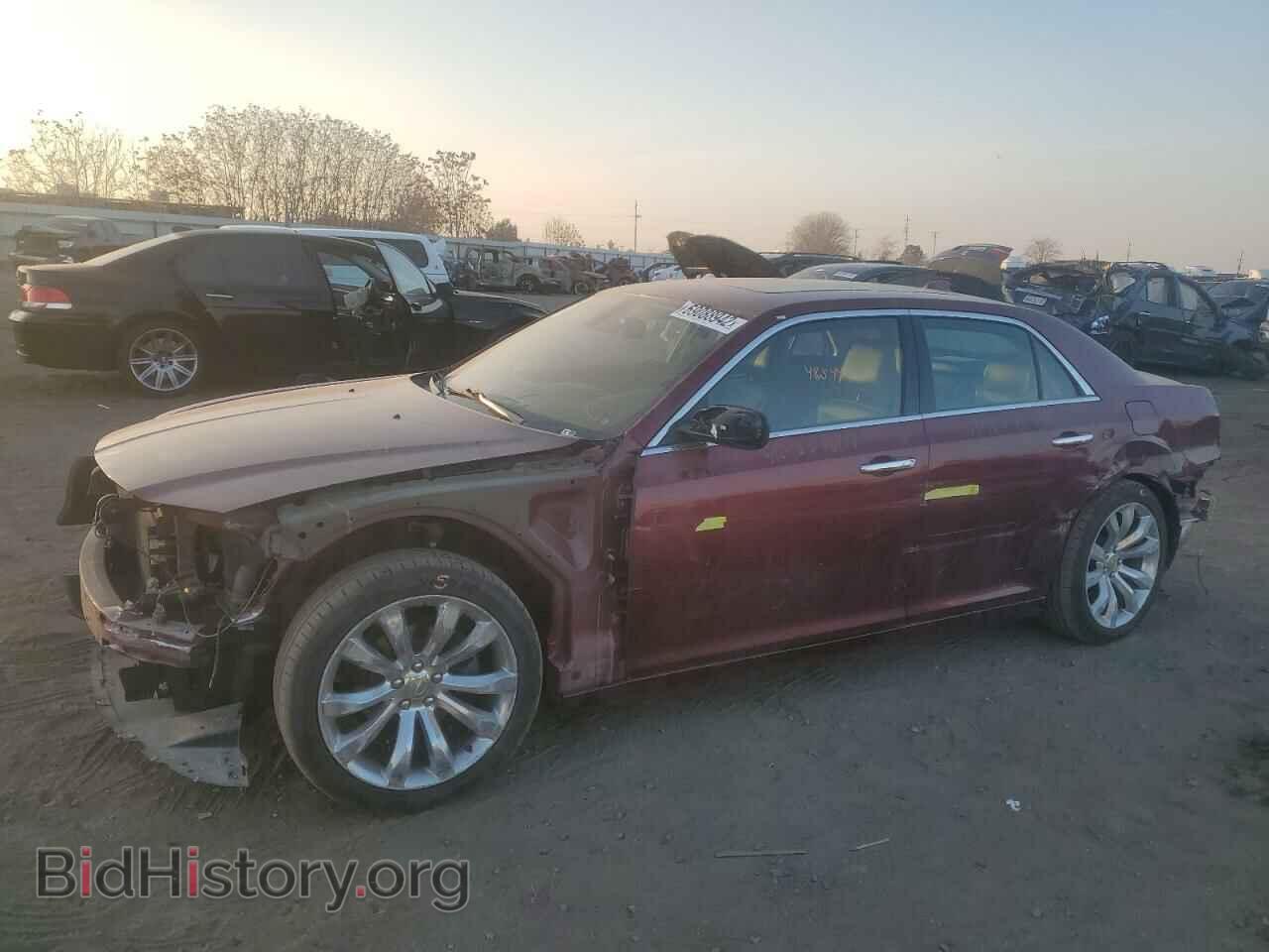 Фотография 2C3CCAEG4KH631434 - CHRYSLER 300 2019
