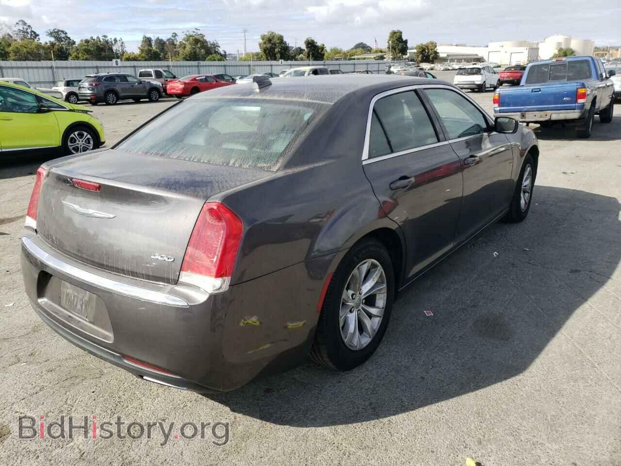 2015 CHRYSLER 300 - VIN: 2C3CCAAG3FH931400 - Фото 3