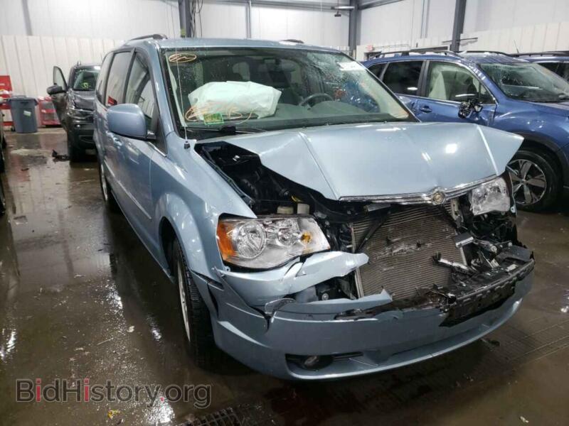 2010 Chrysler MINIVAN Town & COU (VIN 2A4RR5D16AR319241) — фото 1 из 10, Copart, повреждение: передняя часть