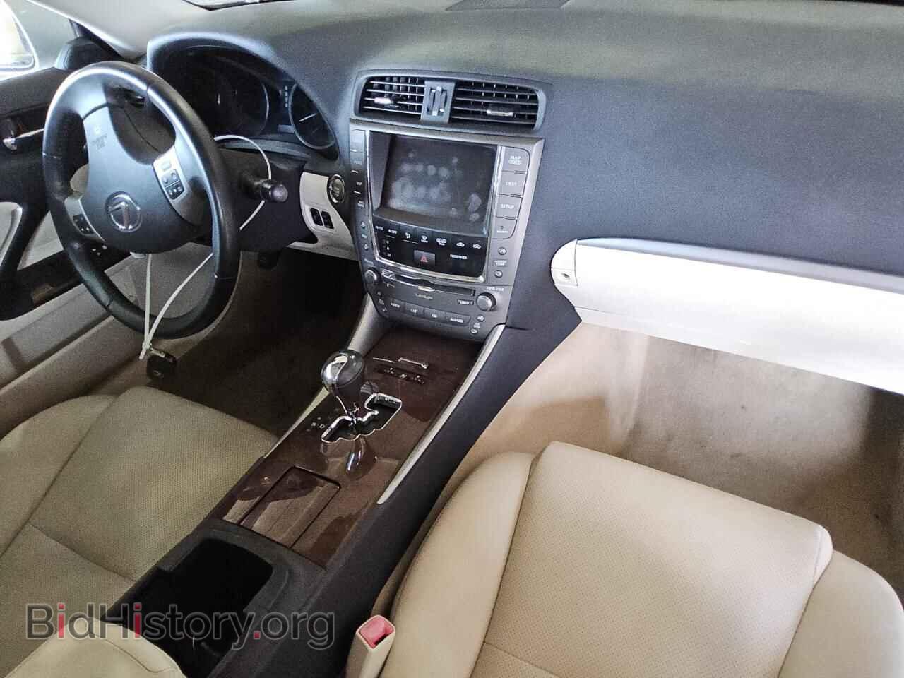 2011 LEXUS IS - VIN: JTHFF2C26B2519092 - Фото 8