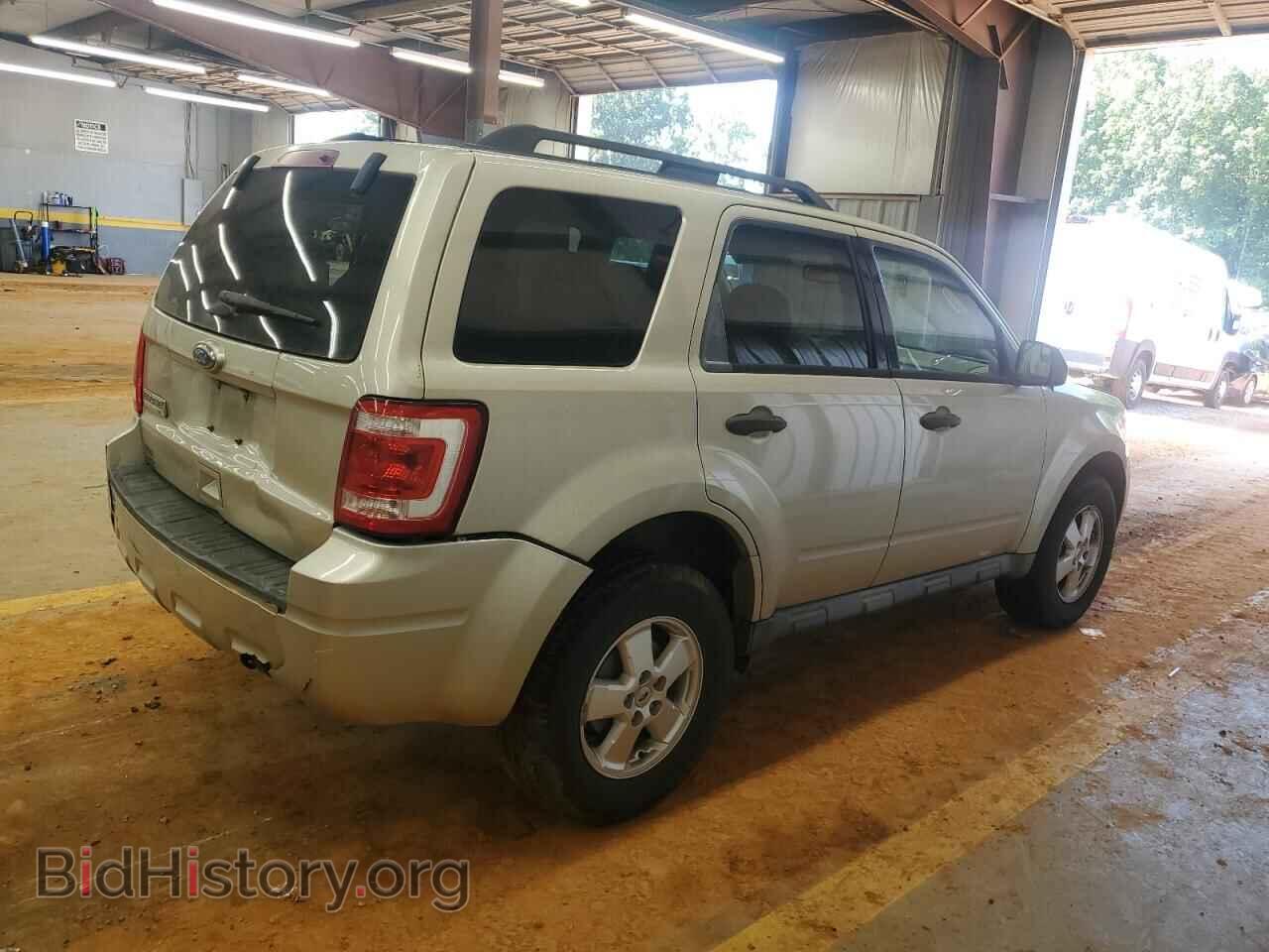 2011 FORD ESCAPE - VIN: 1FMCU0D7XBKB35885 - Фото 3