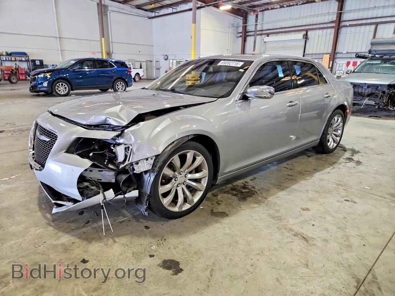 Фотография 2C3CCAEG0HH586680 - CHRYSLER 300 2017