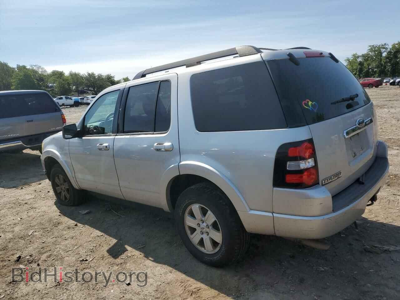 2010 FORD EXPLORER - VIN: 1FMEU7DE5AUA36085 - Photo 2